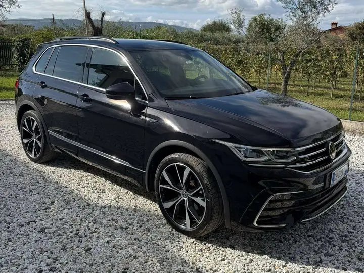 Volkswagen Tiguan 2022 photo 2