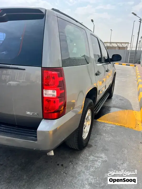 Chevrolet Tahoe 2012 photo 3