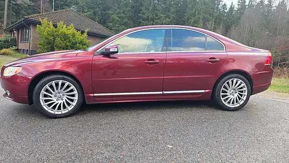 Volvo S80 2010 photo 2