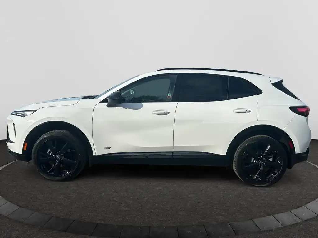 Buick Envision 2026 photo 2