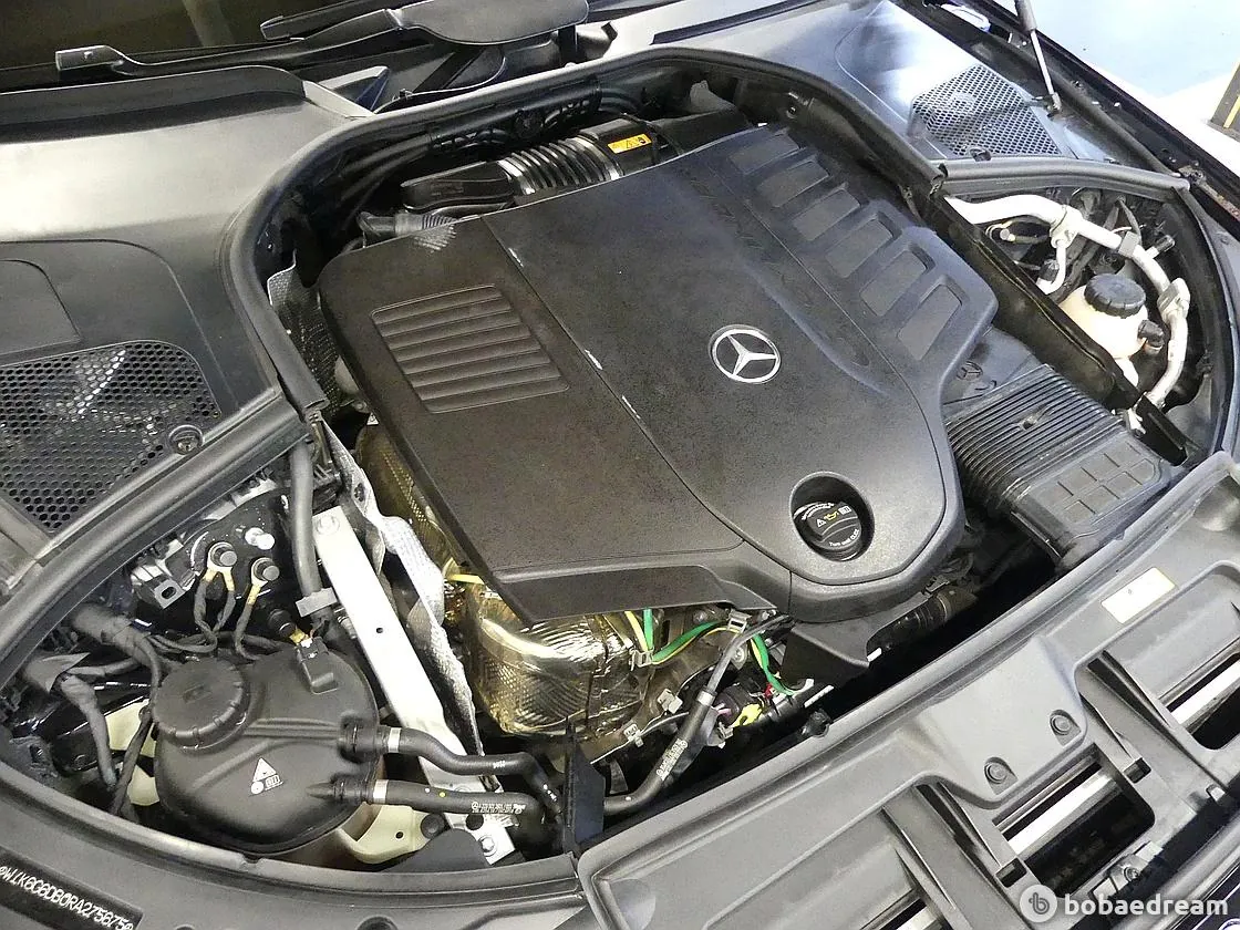 Mercedes-Benz S500L 2024 photo 5