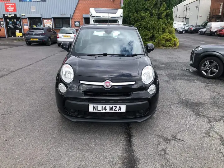 Fiat 500L 2014 photo 2