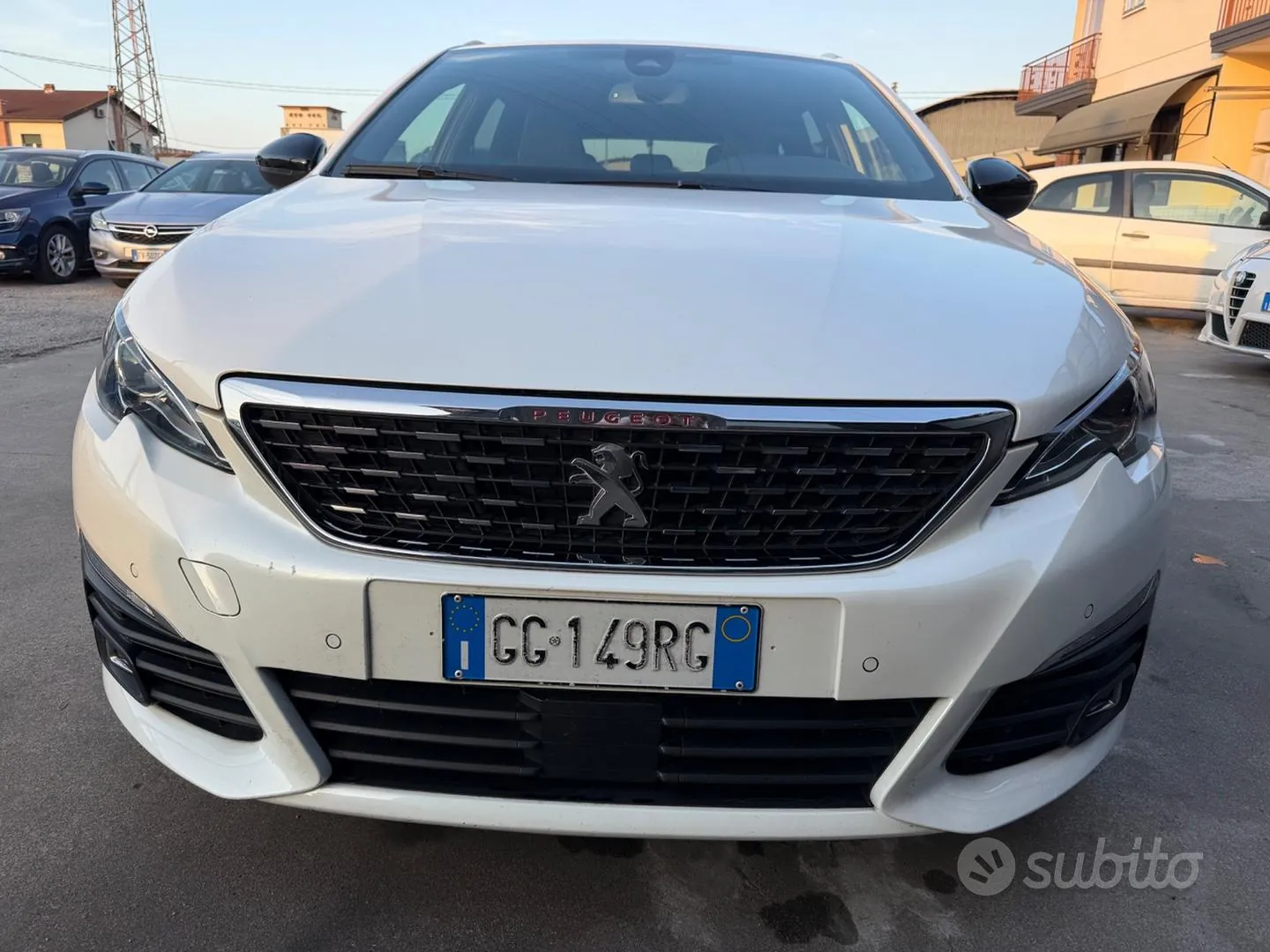 Peugeot 308 2021 photo 2