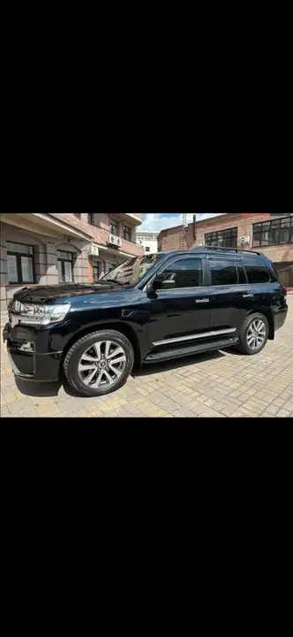 Toyota Land Cruiser 200