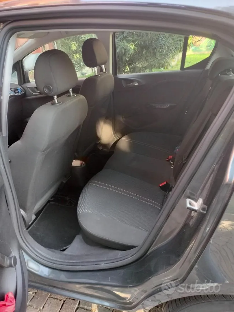 Opel Corsa 2018 photo 2