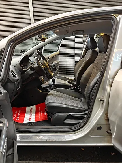 Opel Corsa 2011 photo 5