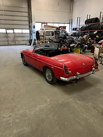 MG B 1969 photo 2