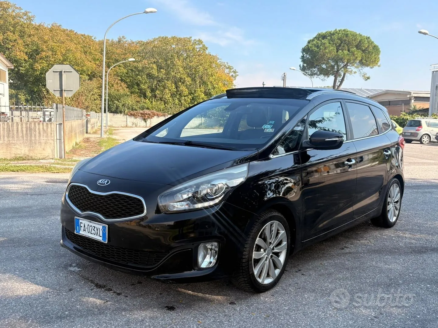 Kia Carens