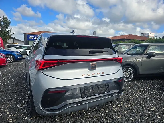 Cupra Born 2022 photo 3