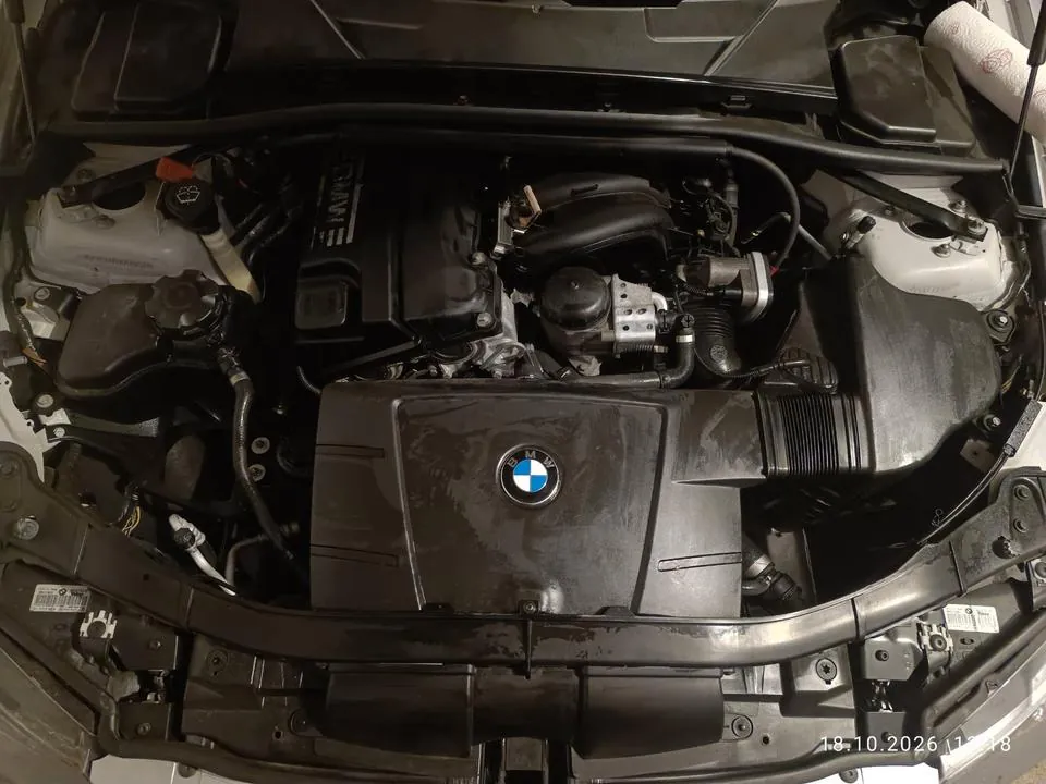BMW 318I