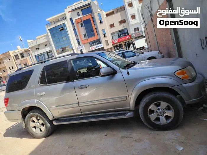 Toyota Sequoia 2006 photo 2
