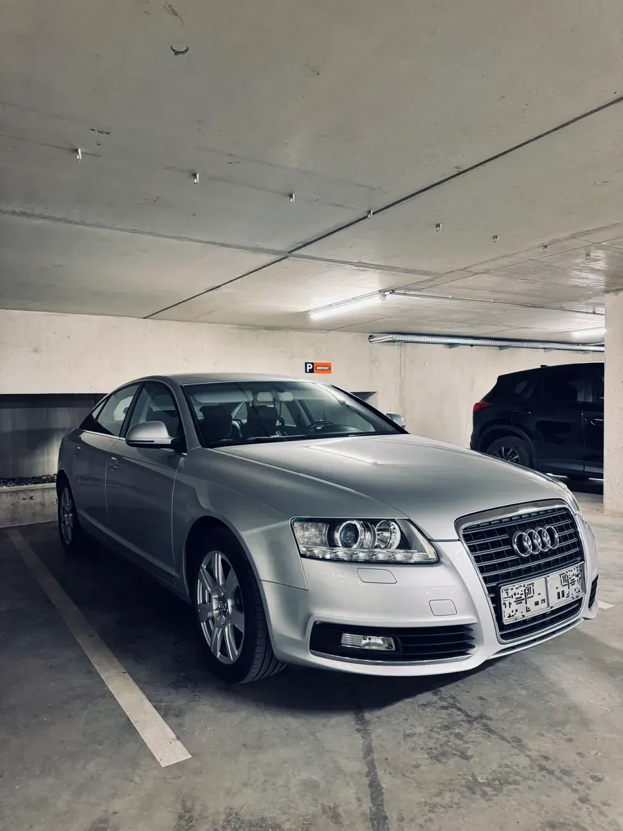 Audi A6 2010 photo 2