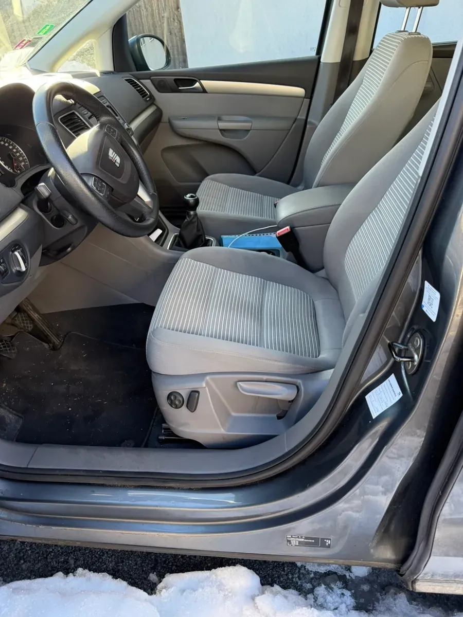 Seat Alhambra 2011 photo 3