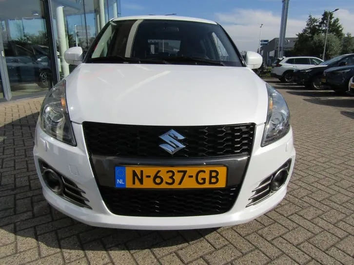Suzuki Swift 2016 photo 3
