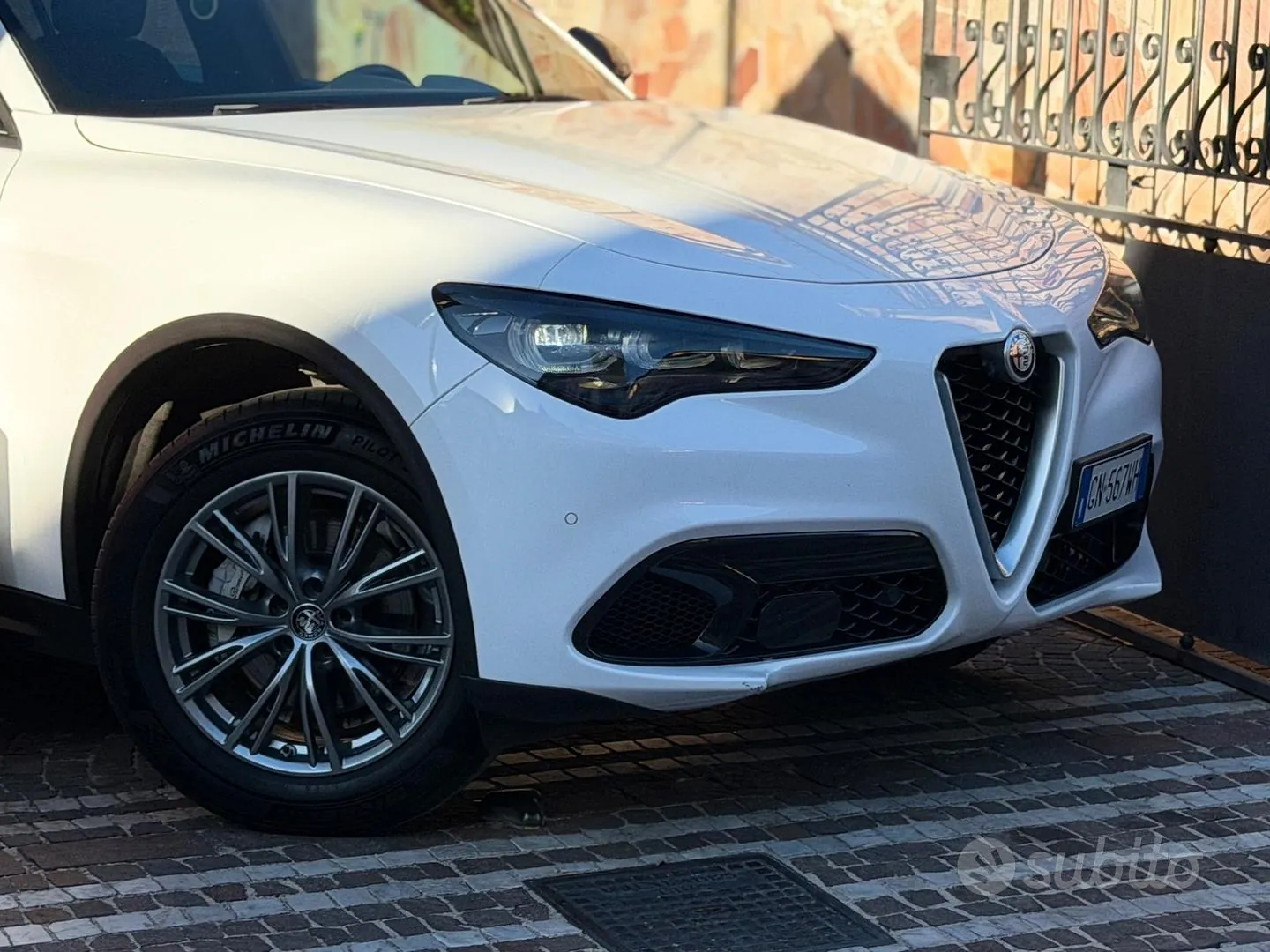 Alfa Romeo Stelvio 2023 photo 2