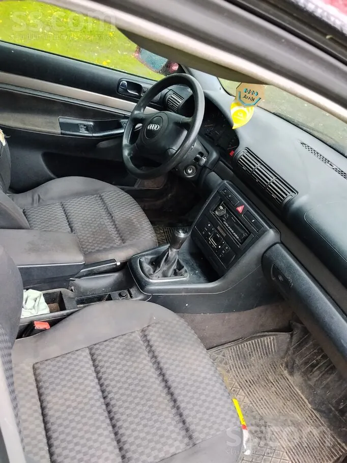 Audi A4 1999 photo 3