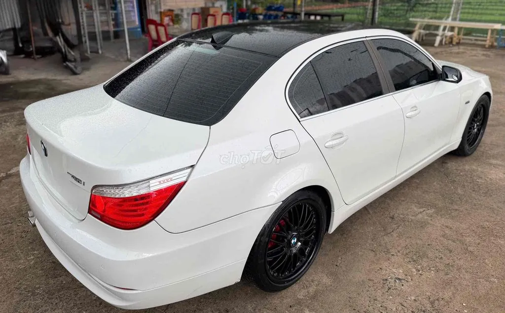 BMW 523I 2008 photo 3