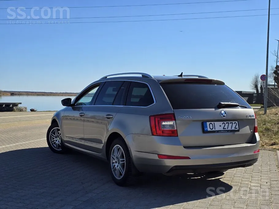 Skoda Octavia 2015 photo 2