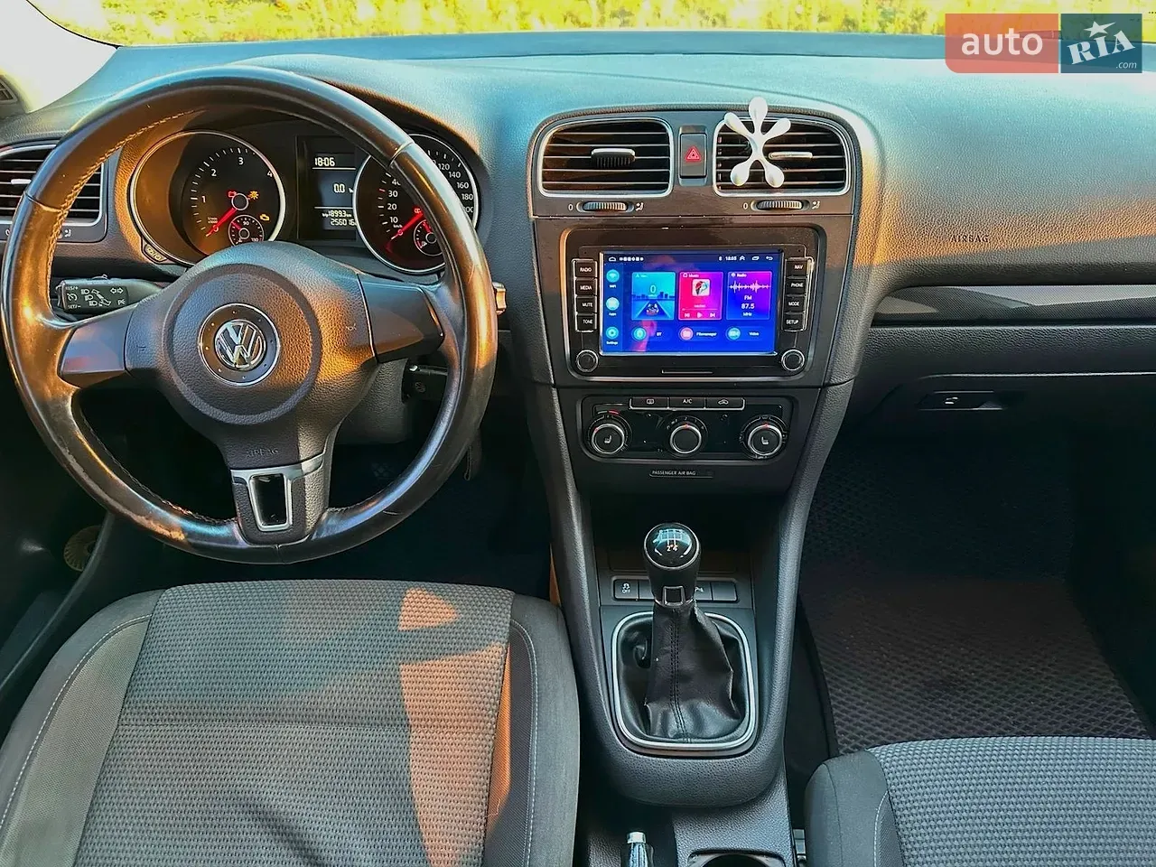 Volkswagen Golf 2012 photo 5
