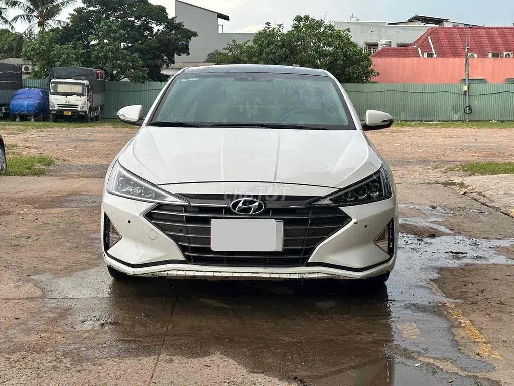 Hyundai Elantra 2021 photo 2