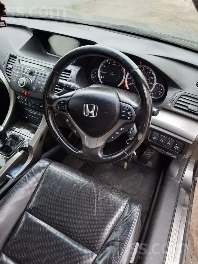 Honda Accord 2011 photo 4