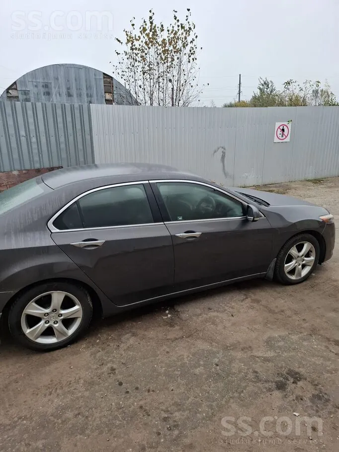 Honda Accord 2011 photo 5