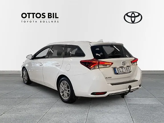 Toyota Auris 2018 photo 3