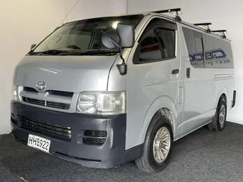 Toyota Hiace 2006 photo 4