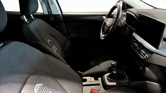 Ford Focus 2024 photo 3