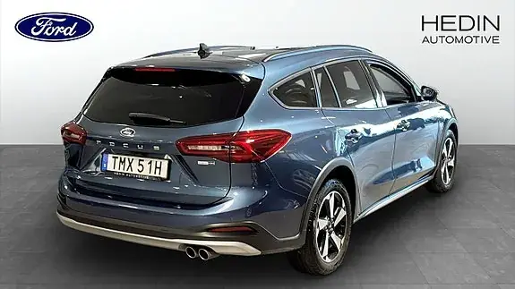 Ford Focus 2024 photo 2