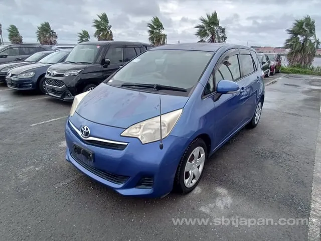 Toyota Ractis G 2011 photo 2