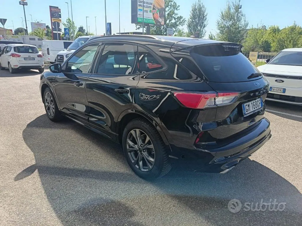 Ford Kuga 2023 photo 3