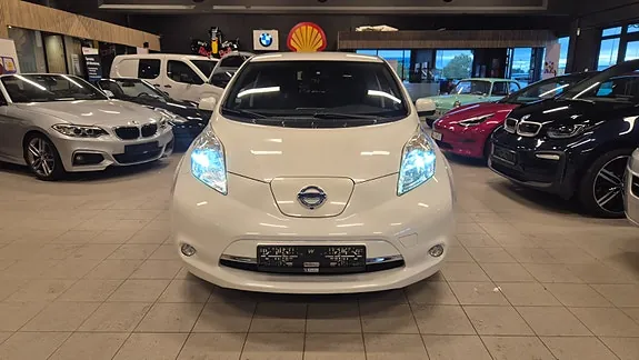 Nissan Leaf 2015 photo 2