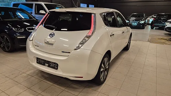 Nissan Leaf 2015 photo 5