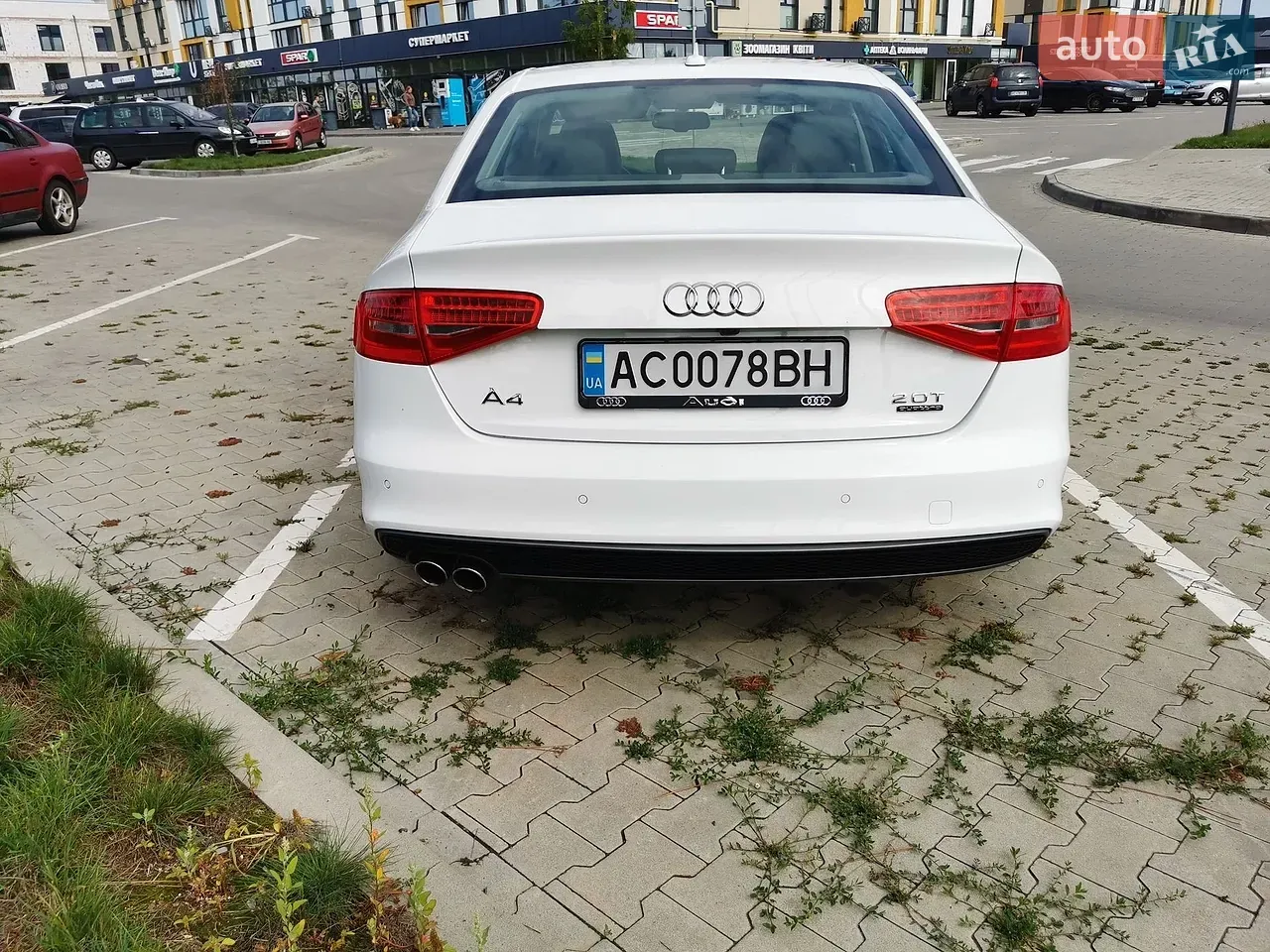 Audi A4 2015 photo 5