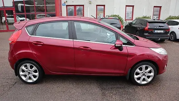 Ford Fiesta 2010 photo 4