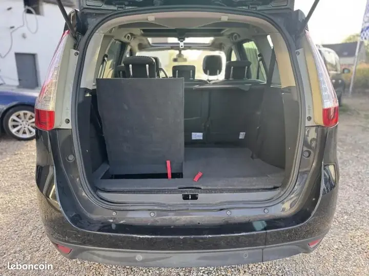 Renault Grand Scenic 2012 photo 5
