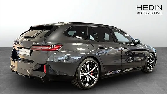 BMW 530E 2026 photo 2