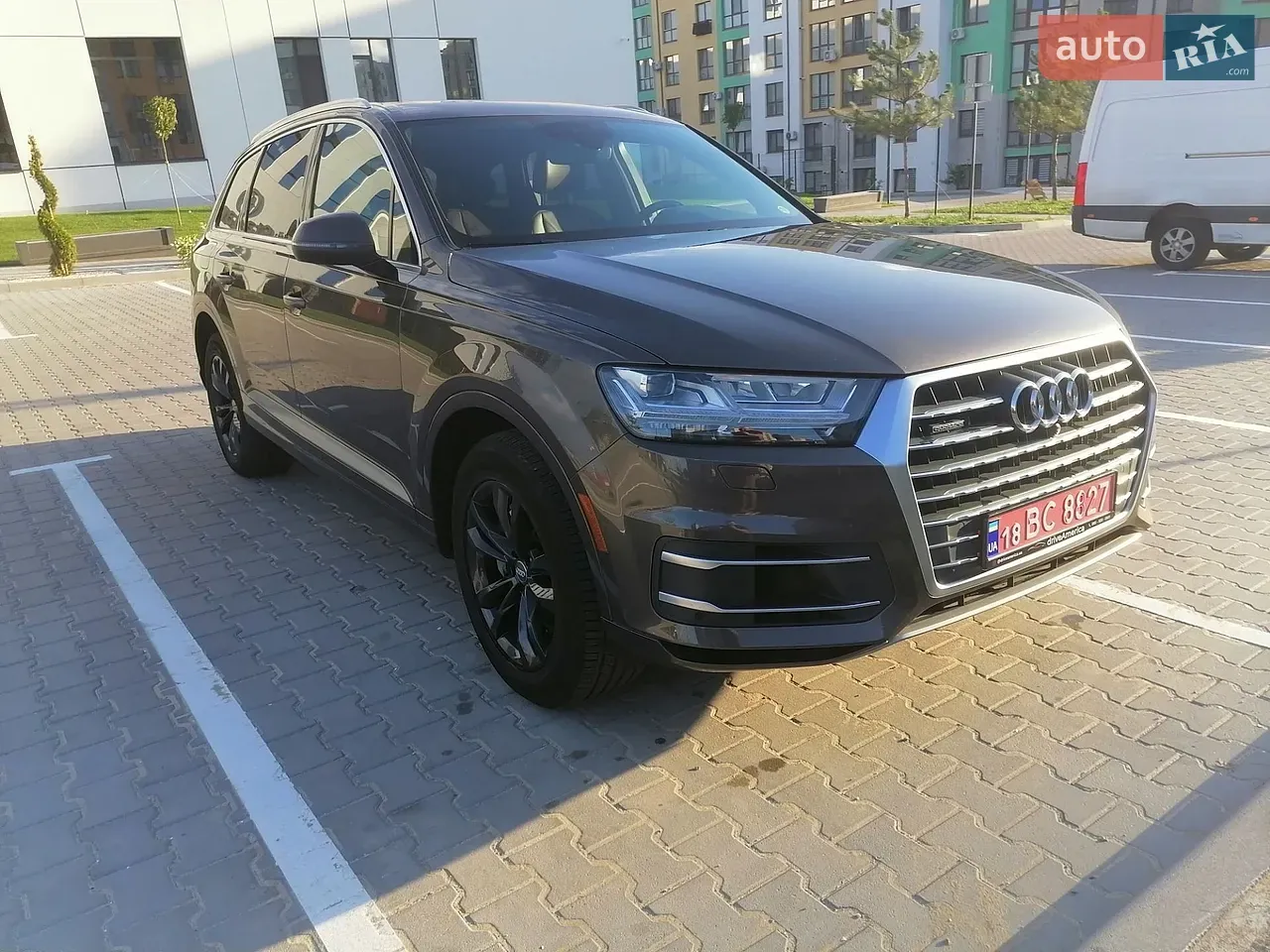 Audi Q7 2018 photo 2