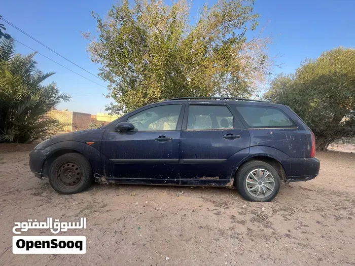 Ford Focus 2000 photo 3