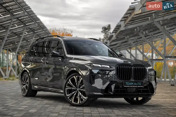 BMW X7