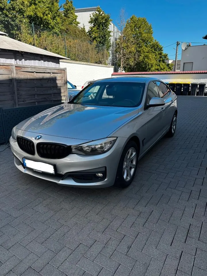 BMW 318D Gran Turismo