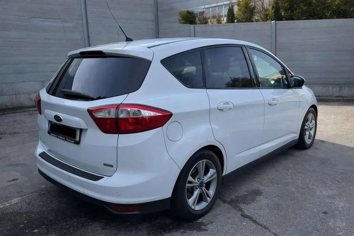 Ford C-Max 2015 photo 3
