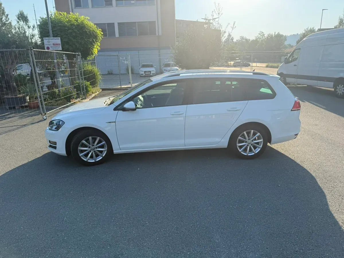 Volkswagen Golf 2015 photo 2