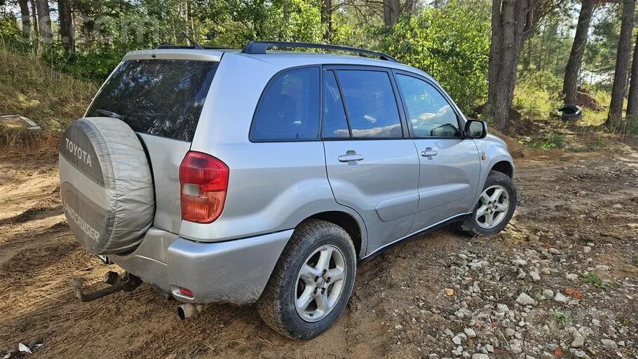Toyota Rav4 2003 photo 2