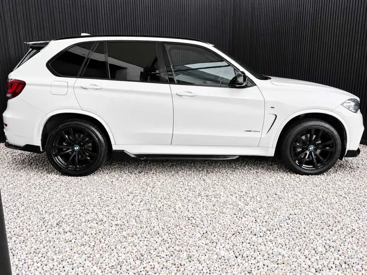 BMW X5 2018 photo 2
