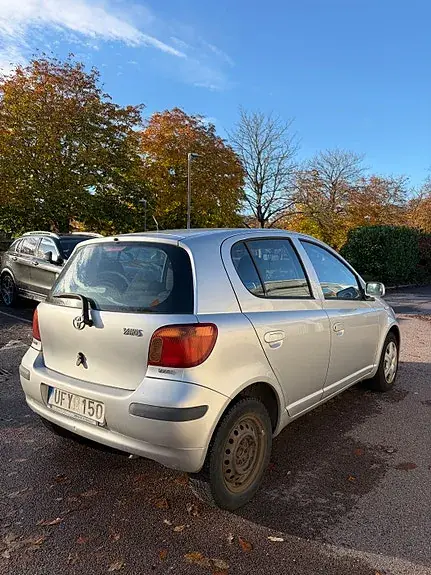 Toyota Yaris 2003 photo 3