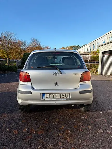 Toyota Yaris 2003 photo 4