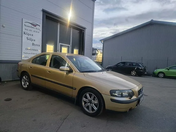 Volvo S60 2004 photo 4
