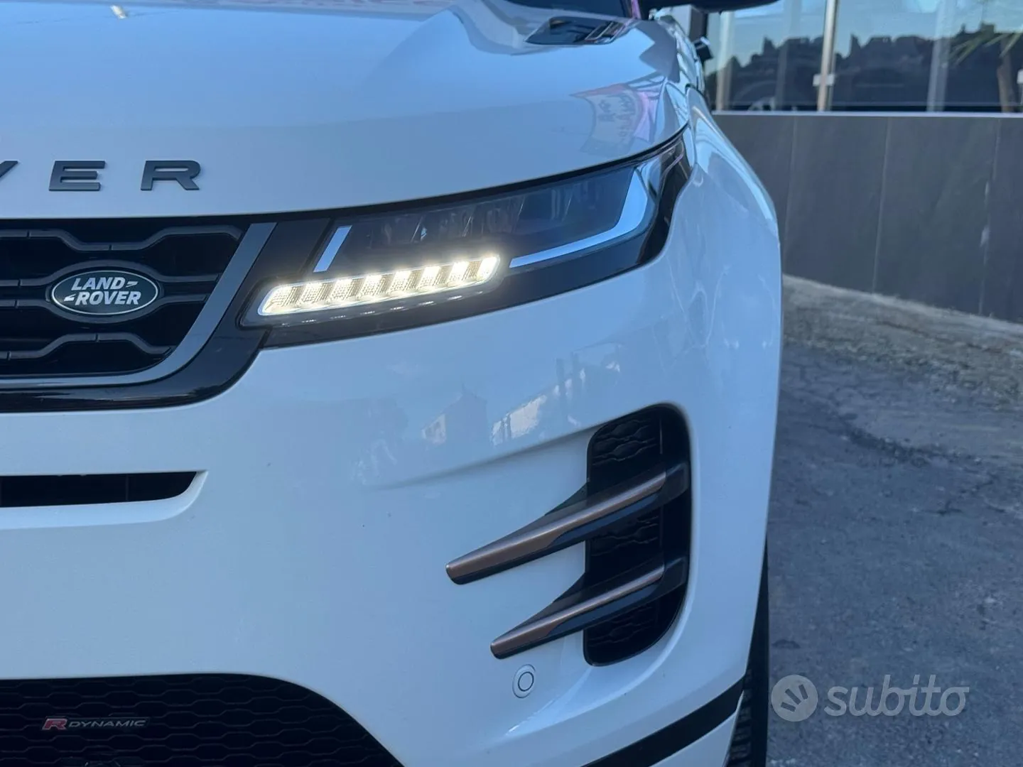Land Rover Range Rover Evoque 2023 photo 5